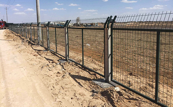 邊框護(hù)欄網(wǎng) 邊框護(hù)欄網(wǎng)